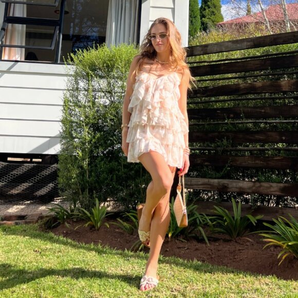 Meet your Posher, Katharine - Picture 1 of 1